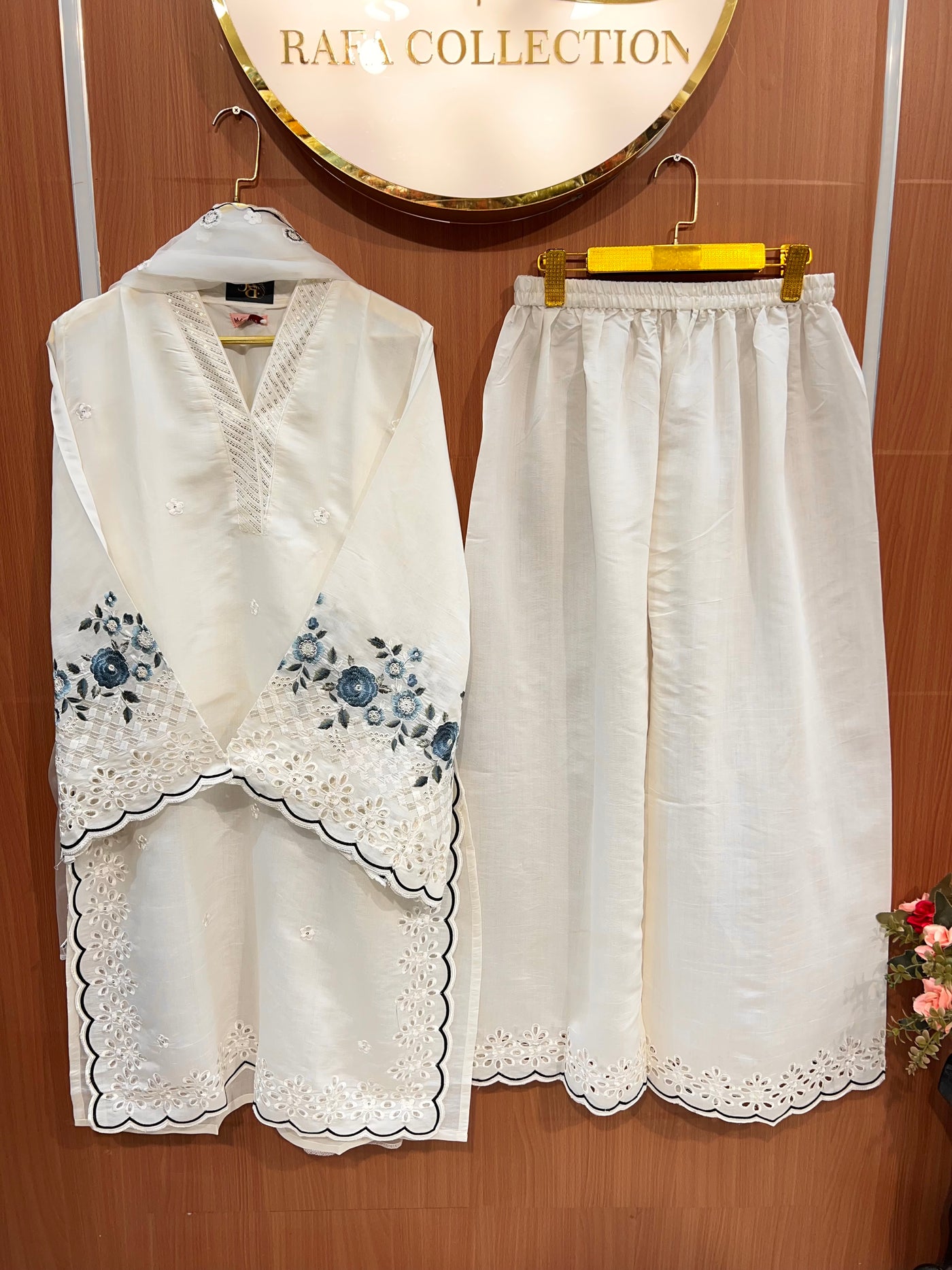 Pakistani formals suit 2648