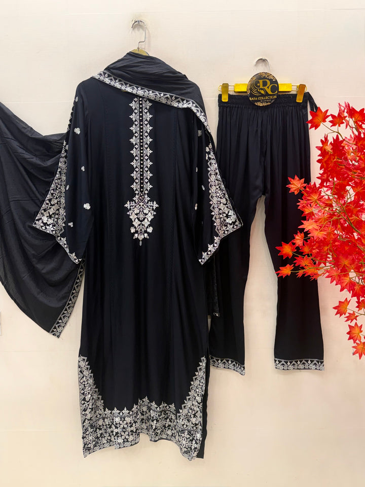 Embroidered Long Kaftan’s
