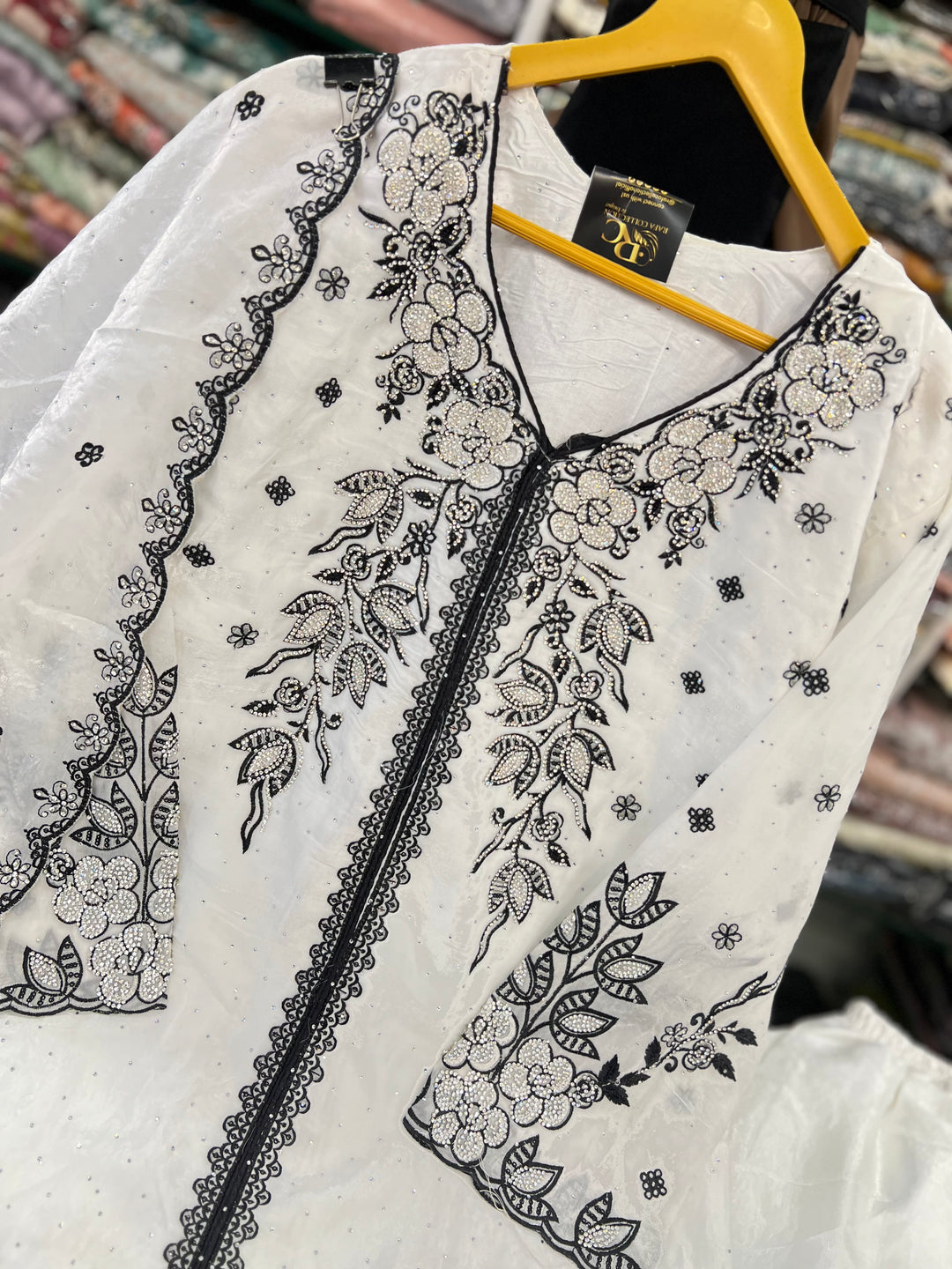 Pakistani formals suits 3126