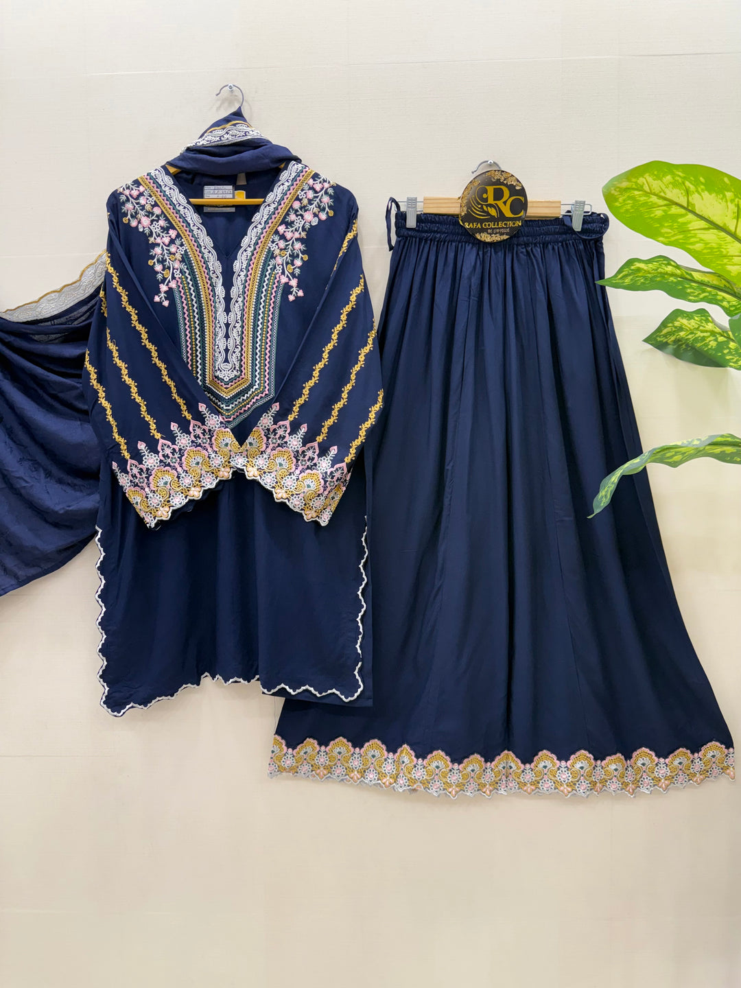 Embroidered formal suits 2963