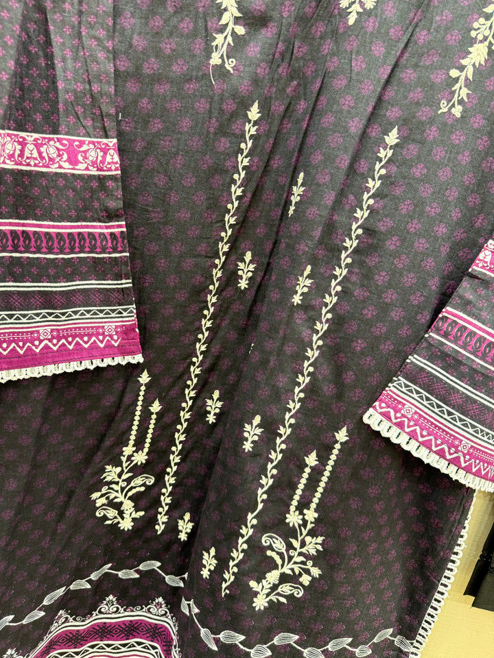 Pakistani printed embroidered suits 7015