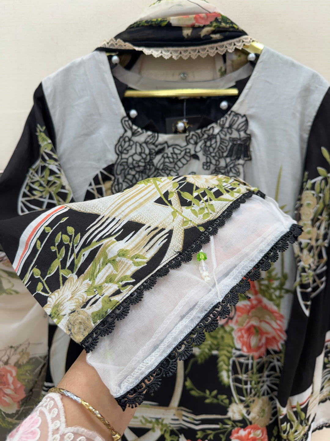 Pakistani Formals Suits