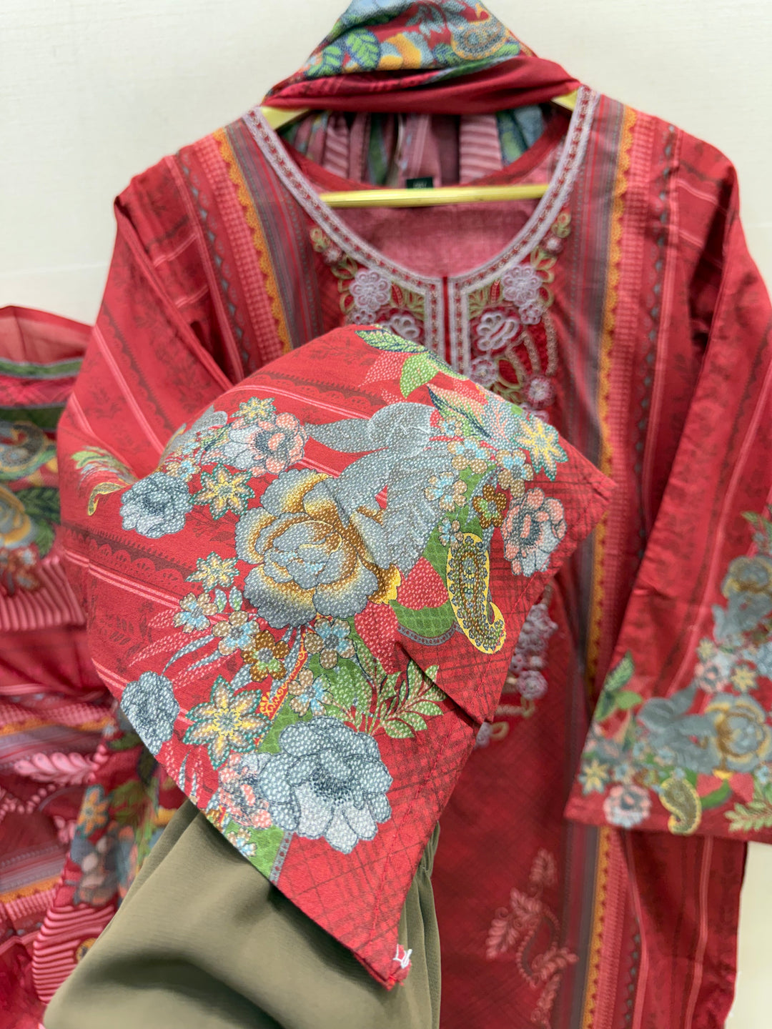 The hermitage cotton suits