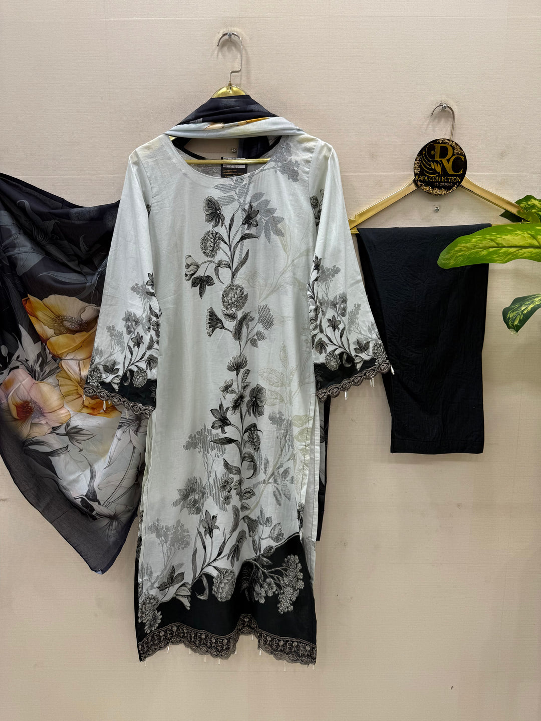 The hermitage cotton suits