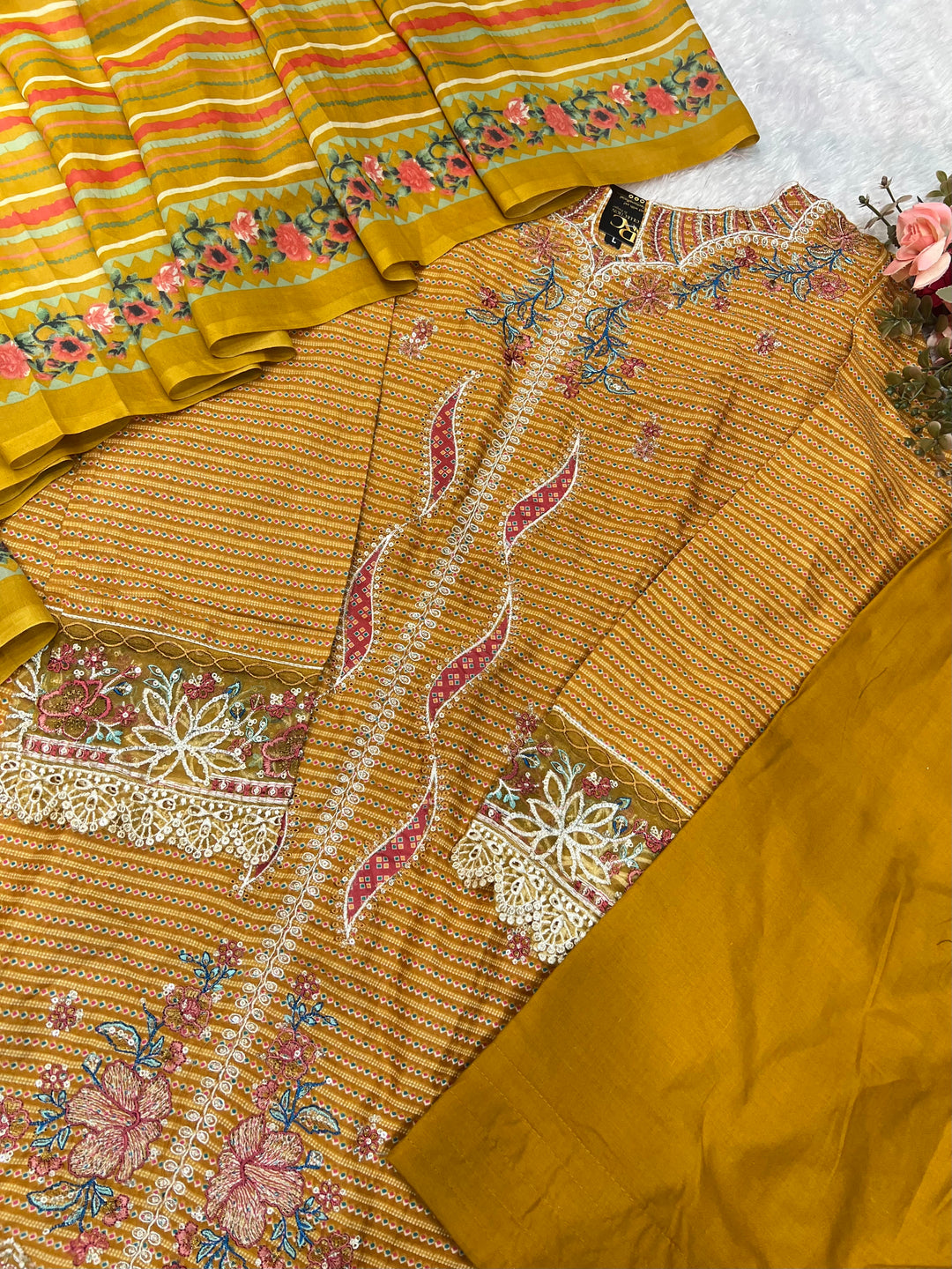 Farshi Pakistani suits 2553