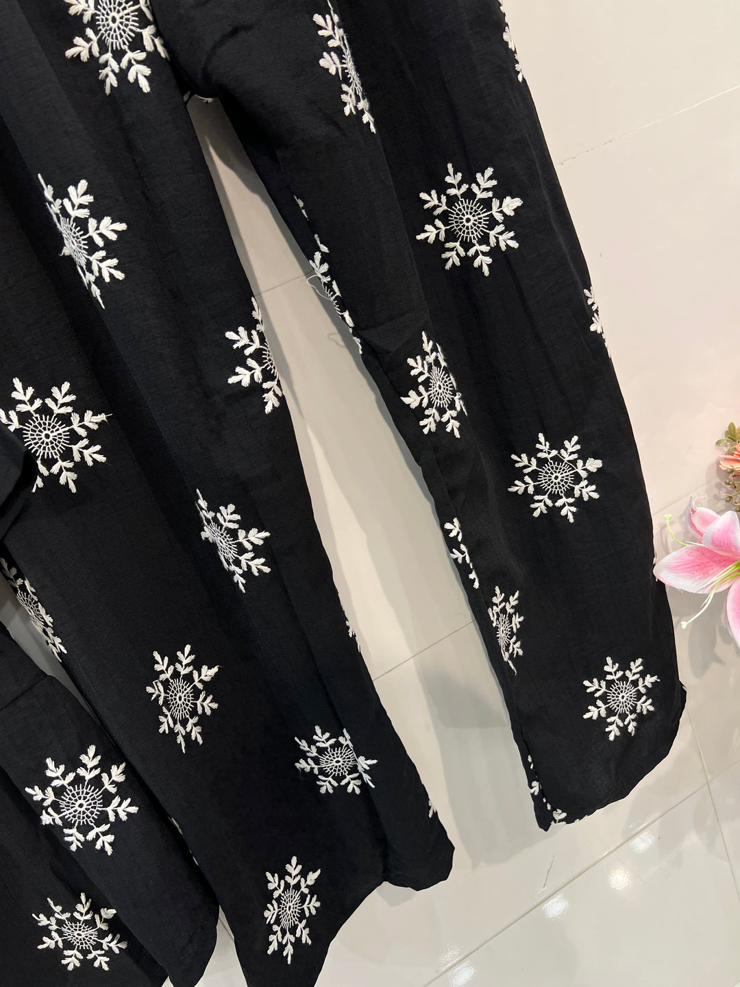 Embroidered Co-ord set 2304