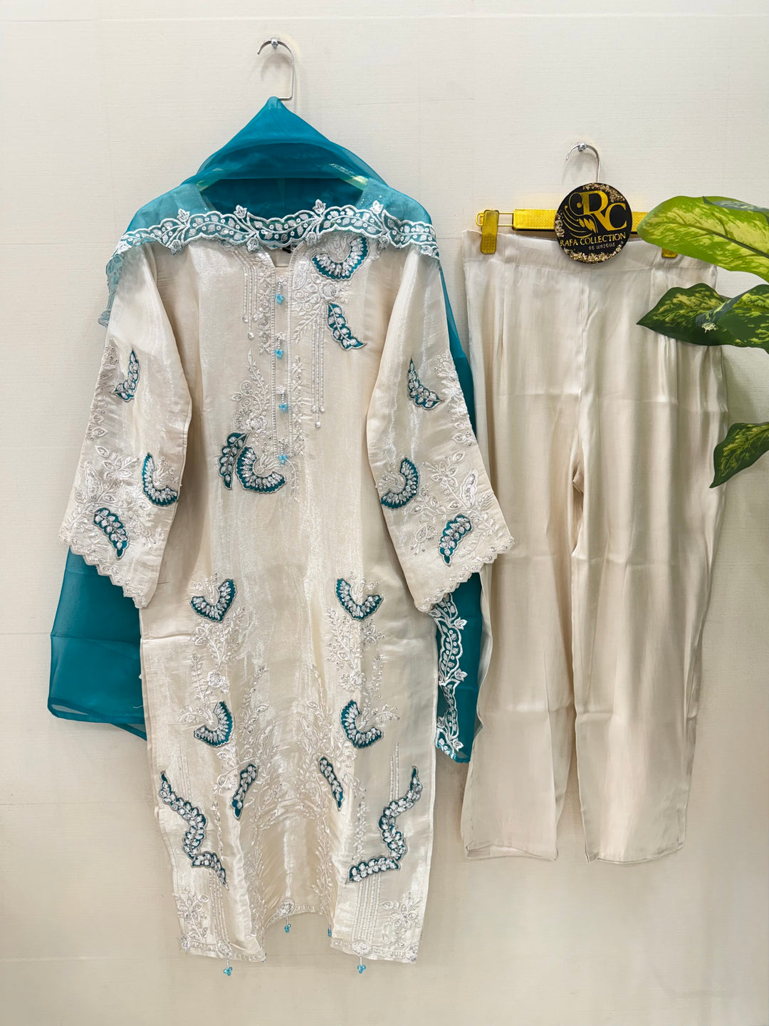 Pakistani Formals suits