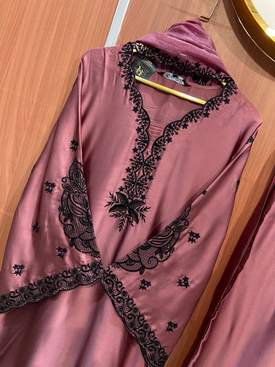 Pakistani formals suit 2739