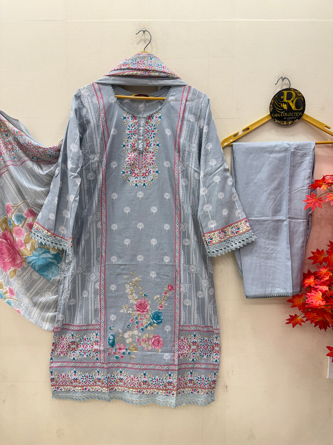 Semi cotton printed suits