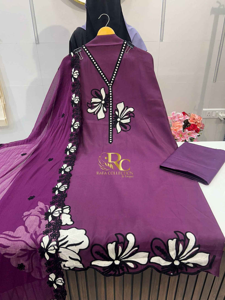 Haya Embroidered Suit 1745