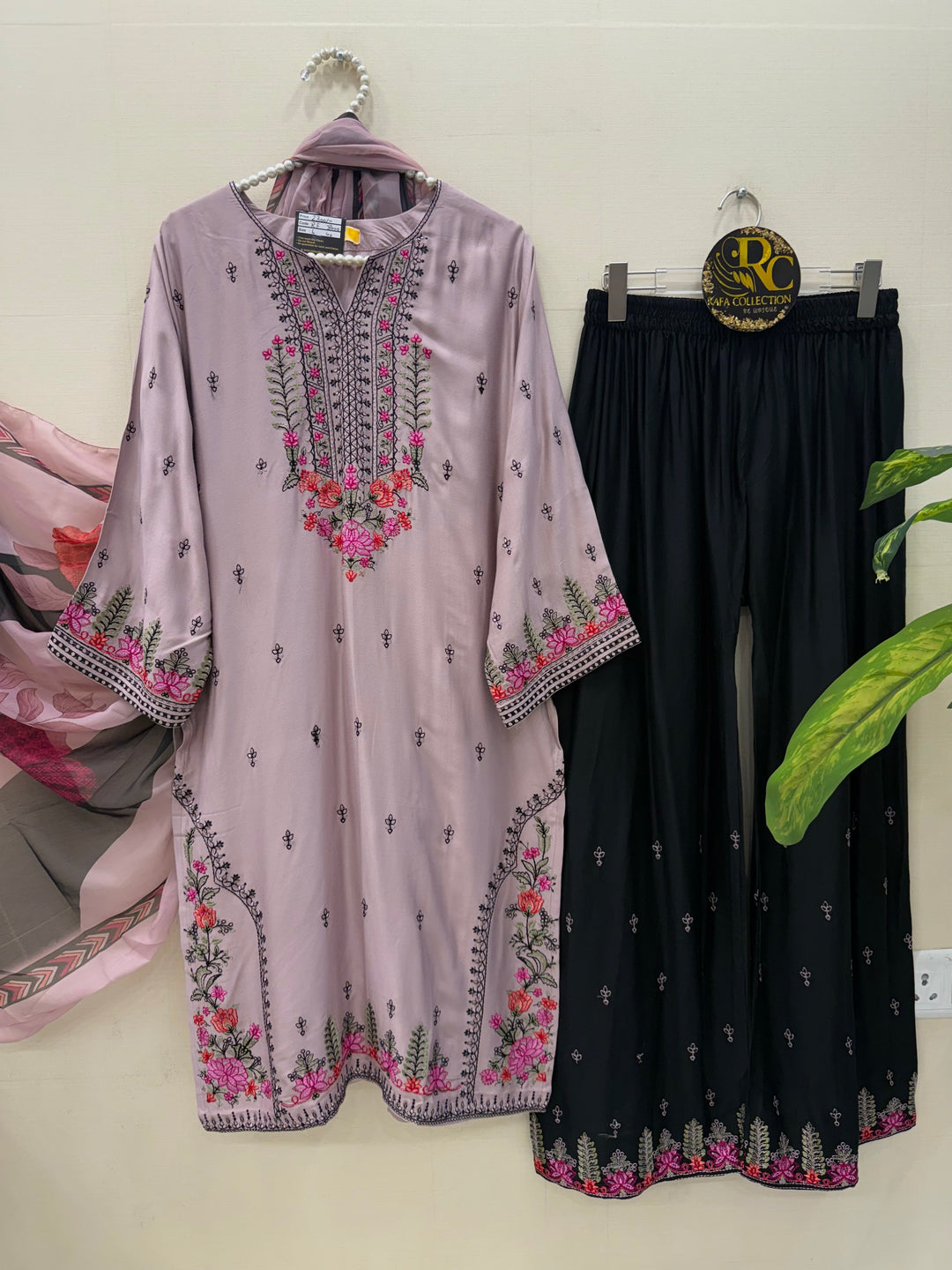 Embroidered palazzo Suits
