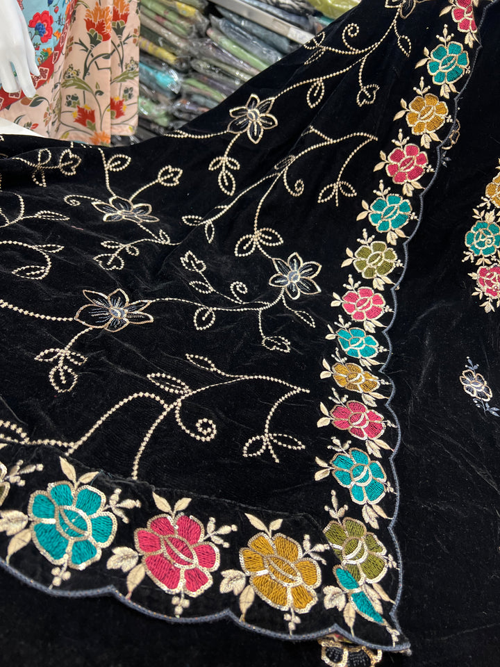 Velvet Embroidered Suit 2581