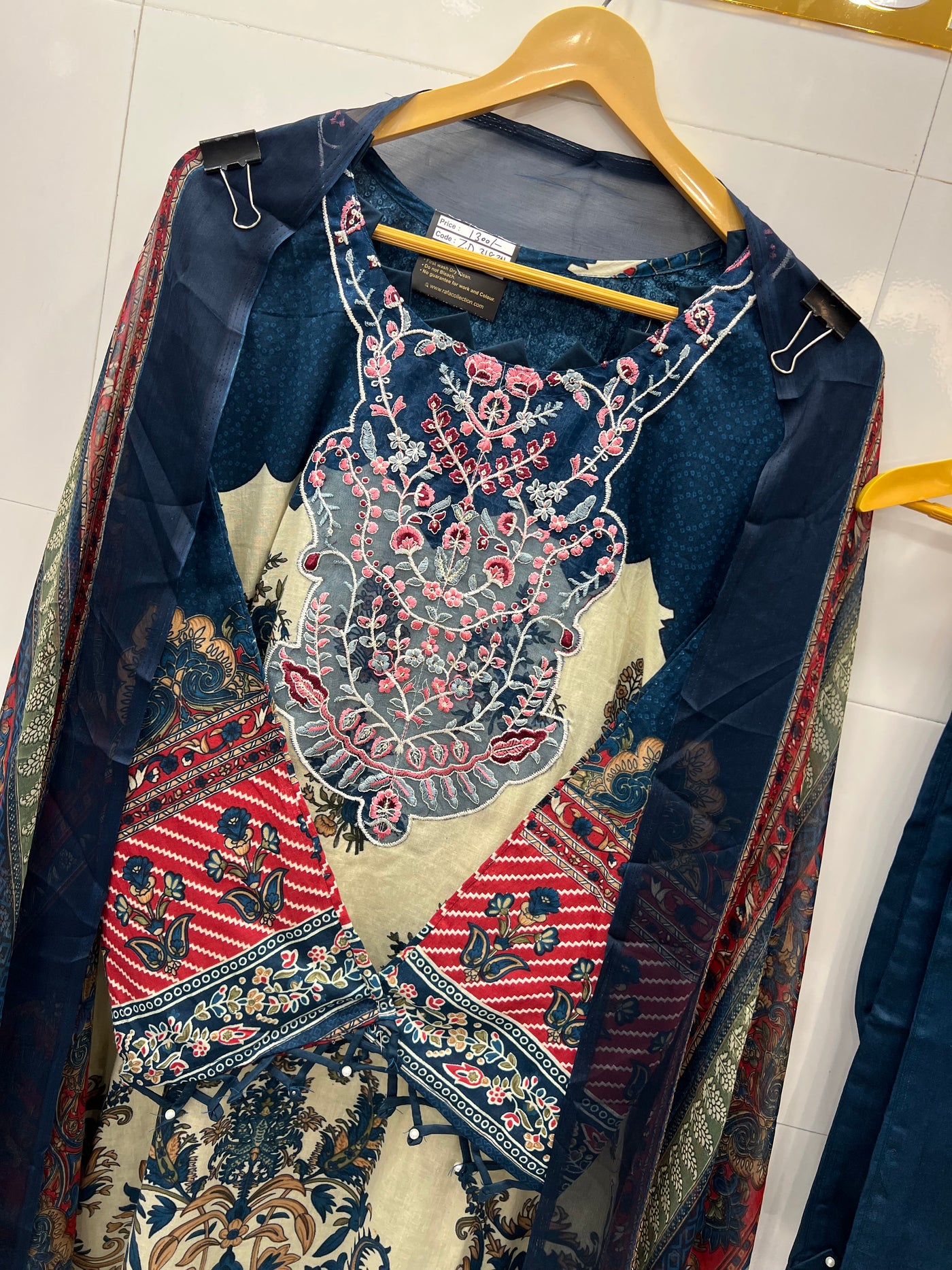 Pakistani formals 318310