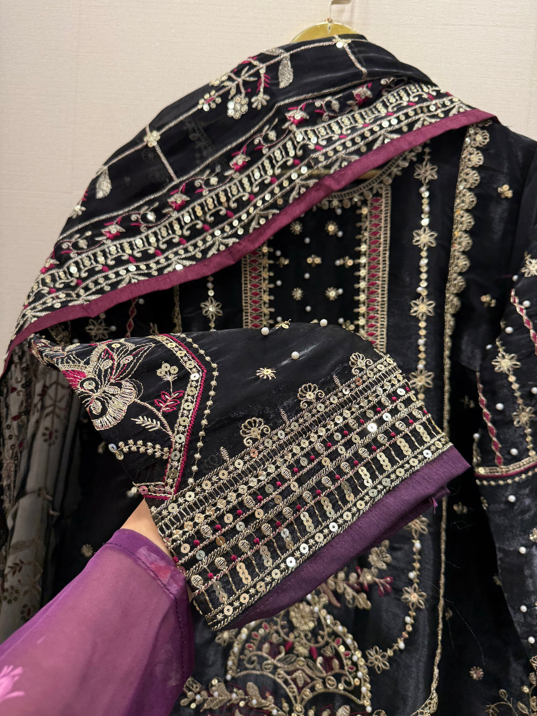 Pakistani ethnic suits 7006