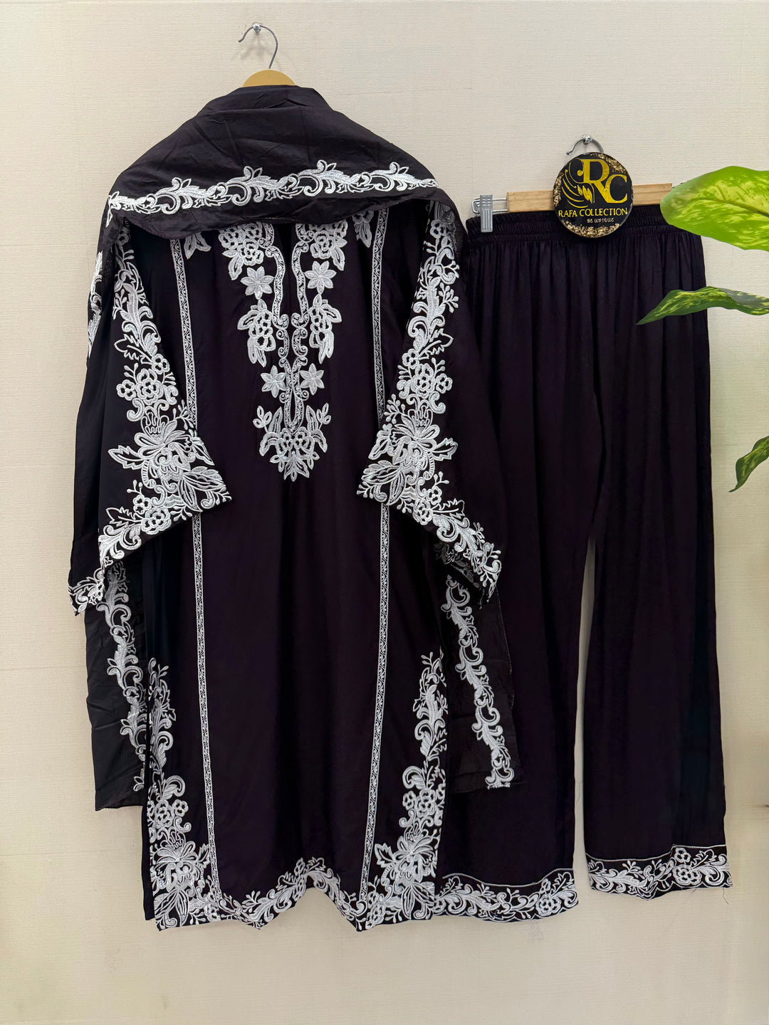 Pakistani Embroidered suits