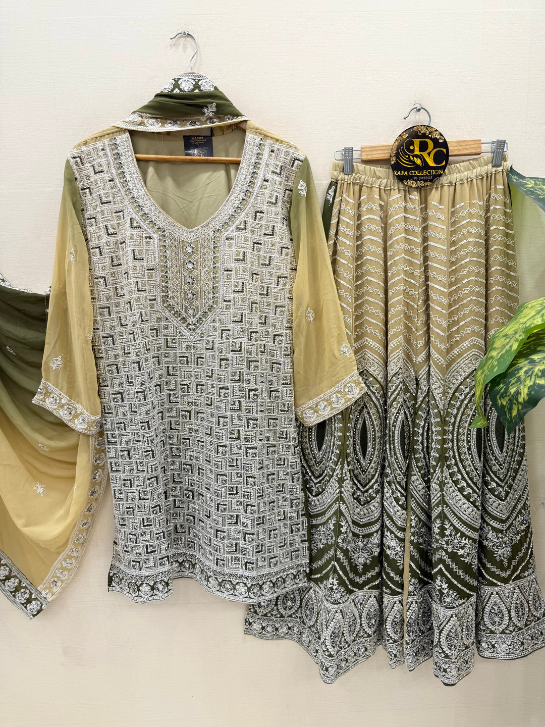 Lakhnawi wedding wear suits 59010