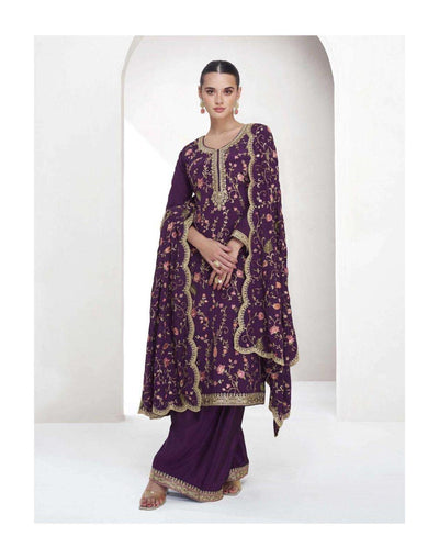 Embroidered Palazzo suit 1528