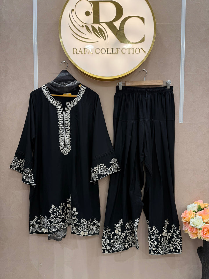 Embroidered Farshi suits