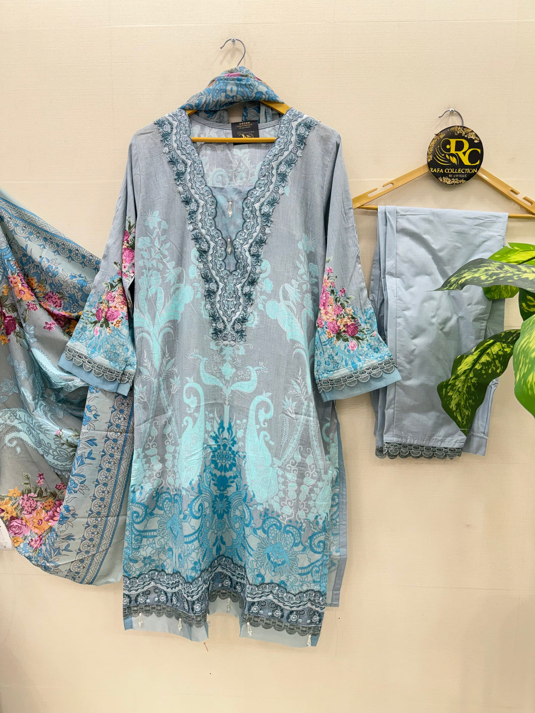 Pakistani patch work suits 2595