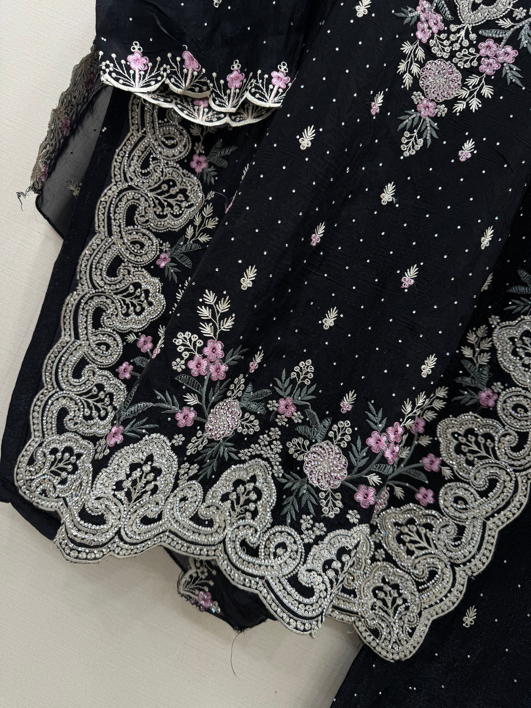 Pakistani formals suits 2804