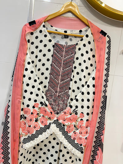 Lawn Embroidered Suits 4310