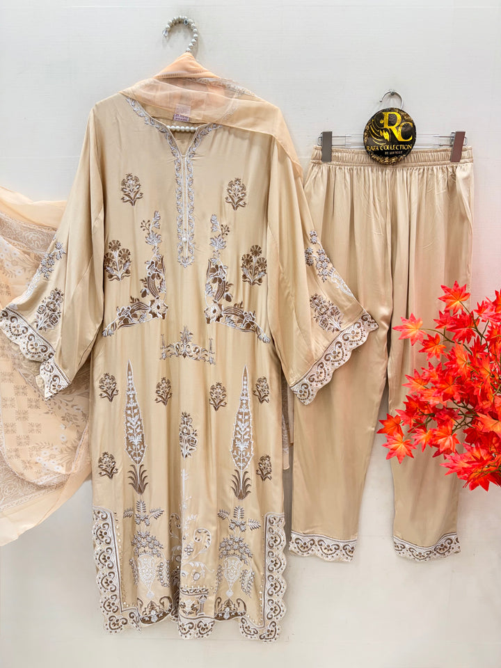 Pakistani long kaftans