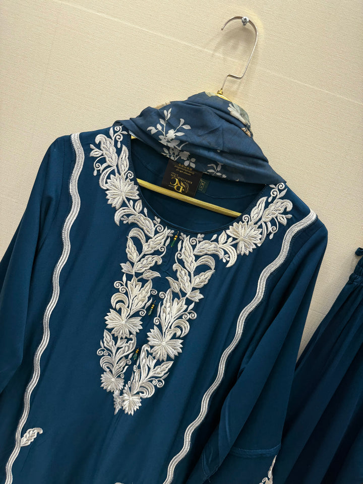 Pakistani Embroidered suits