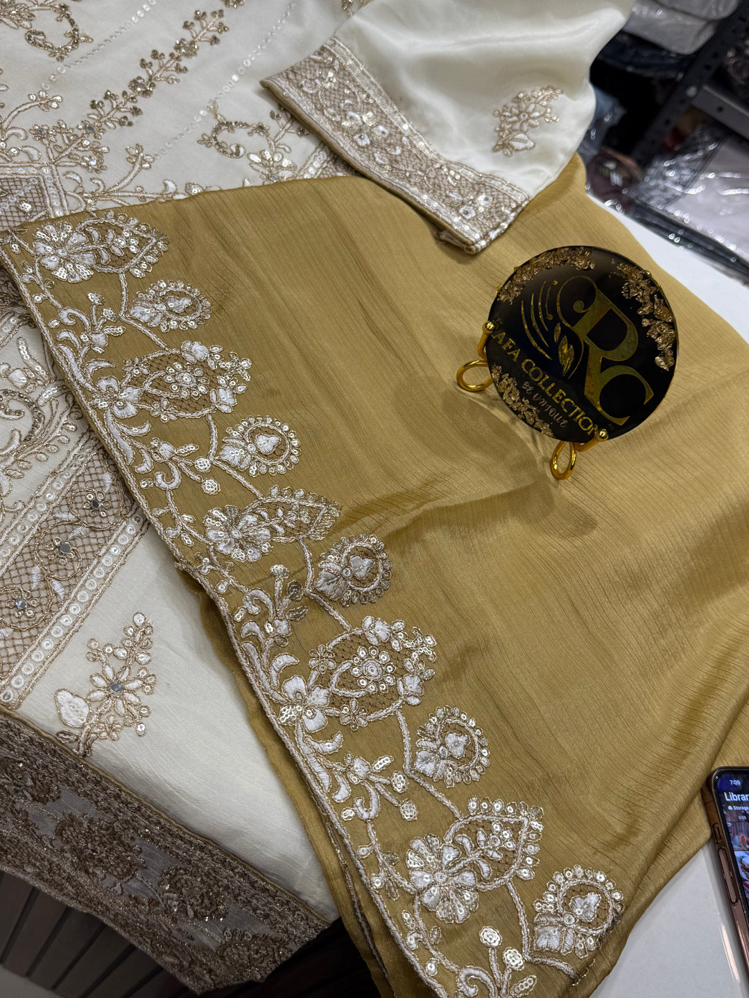 Party wear suits 3146