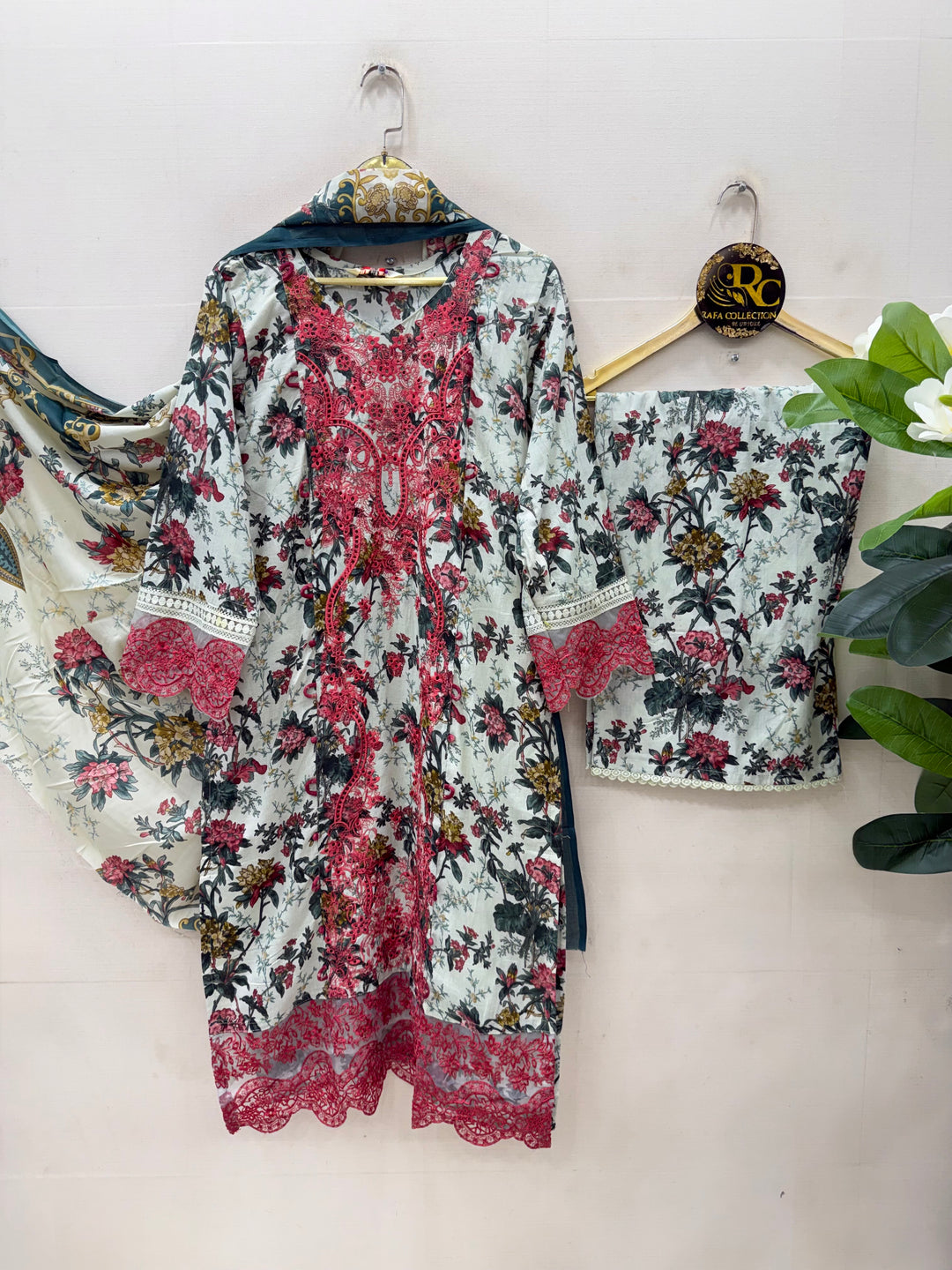 Embroided Pakistani suits