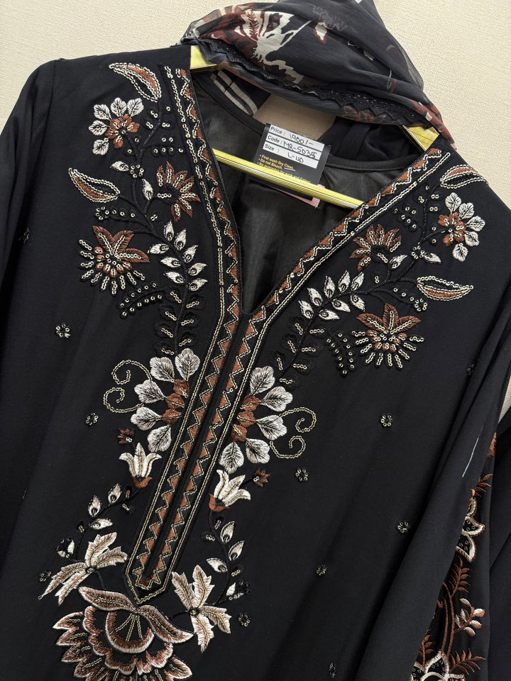 Embroided Pakistani suits