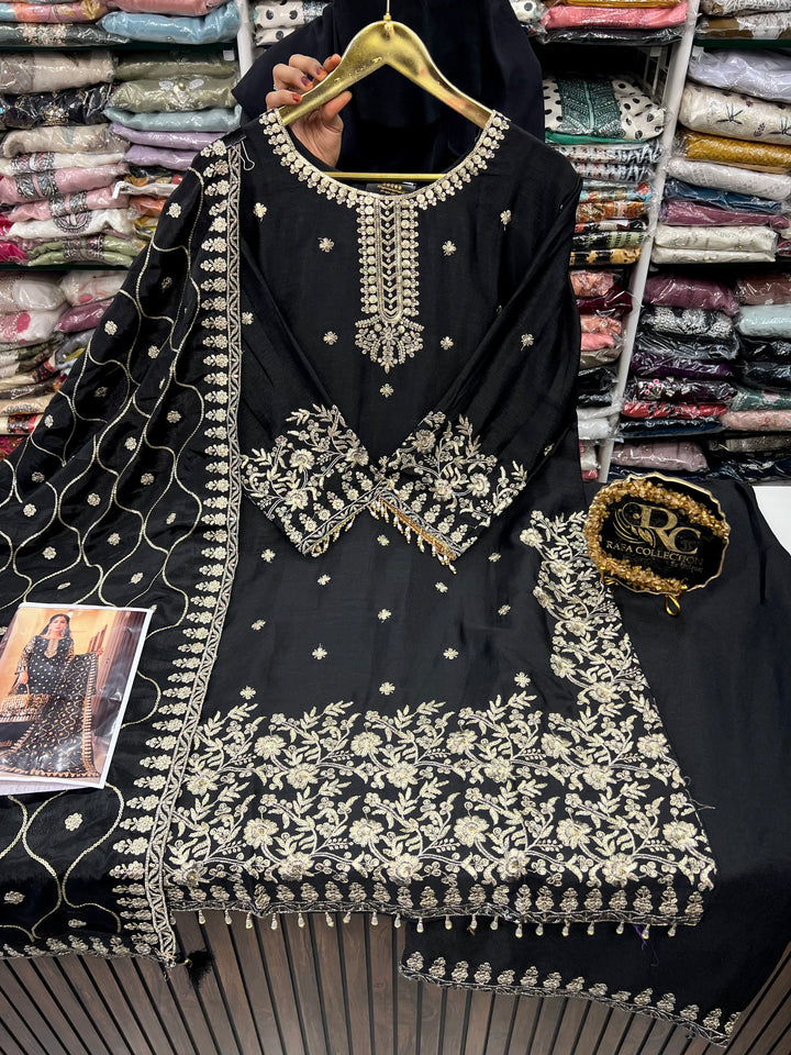 Party wear suits 3152