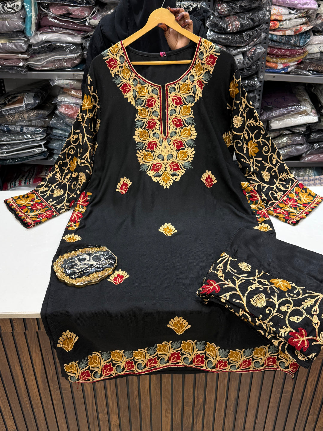 Kashmiri pairhan 3154