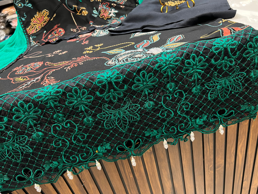 Pakistani cutwork suits 3135