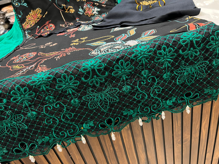 Pakistani cutwork suits 3135