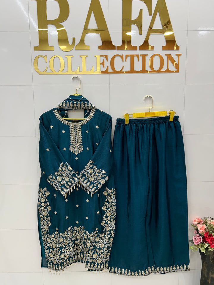 Party wear suits 3152