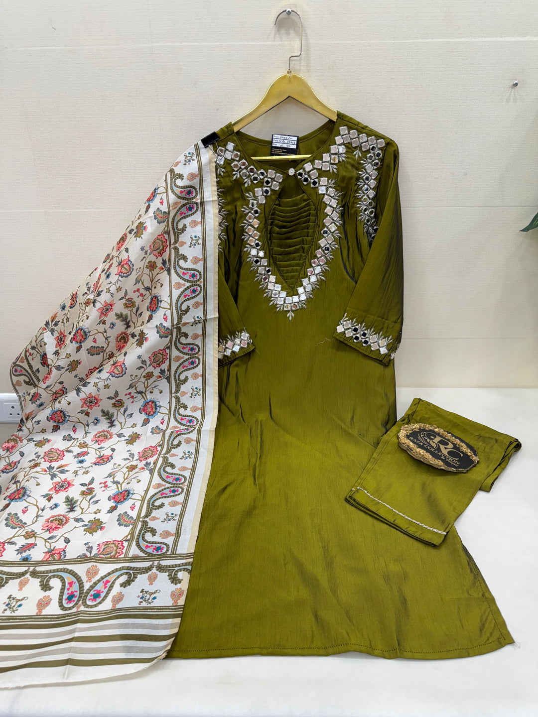 Shimmer viral mirror suits