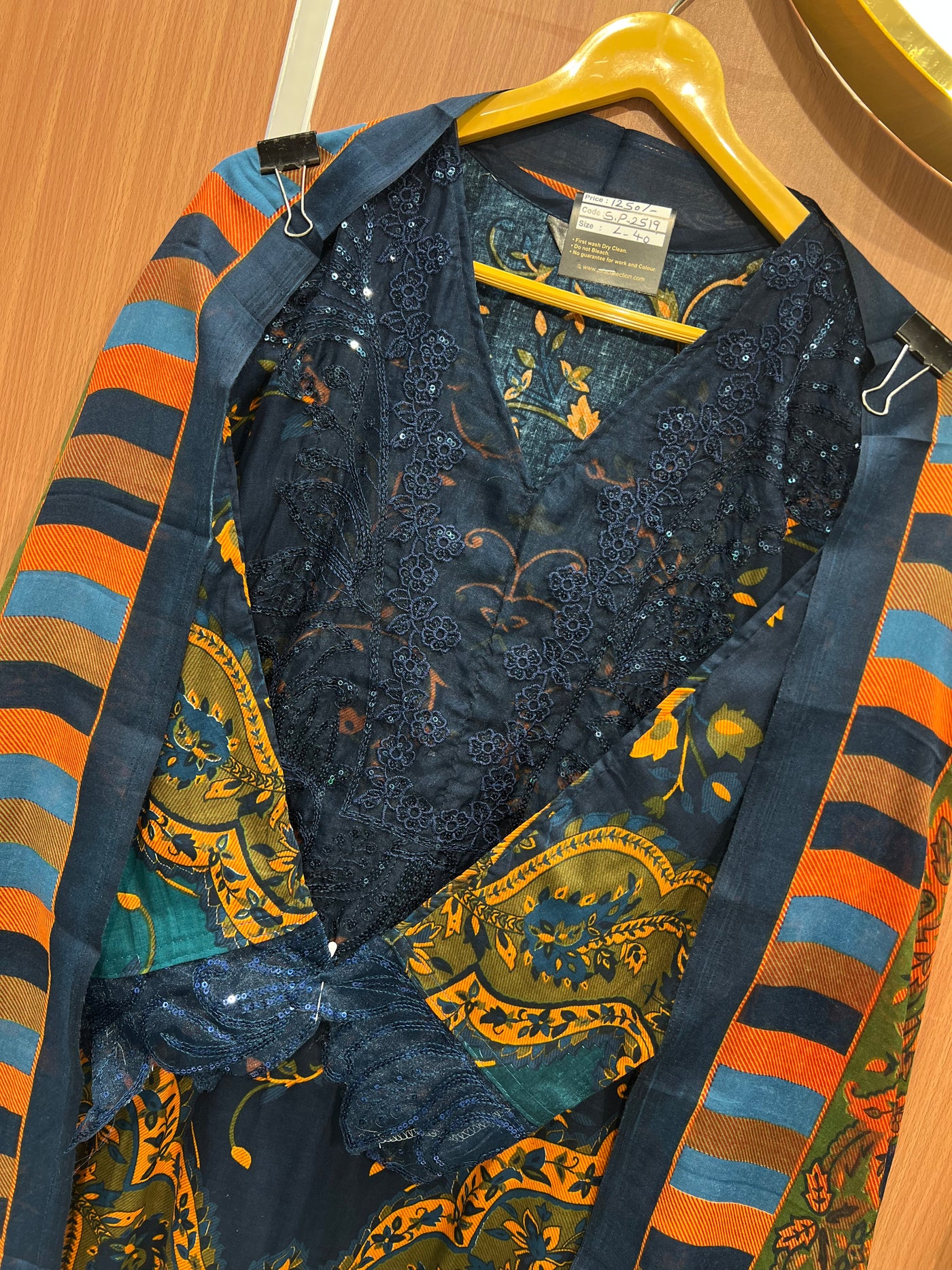 Pakistani patch work suit 2519