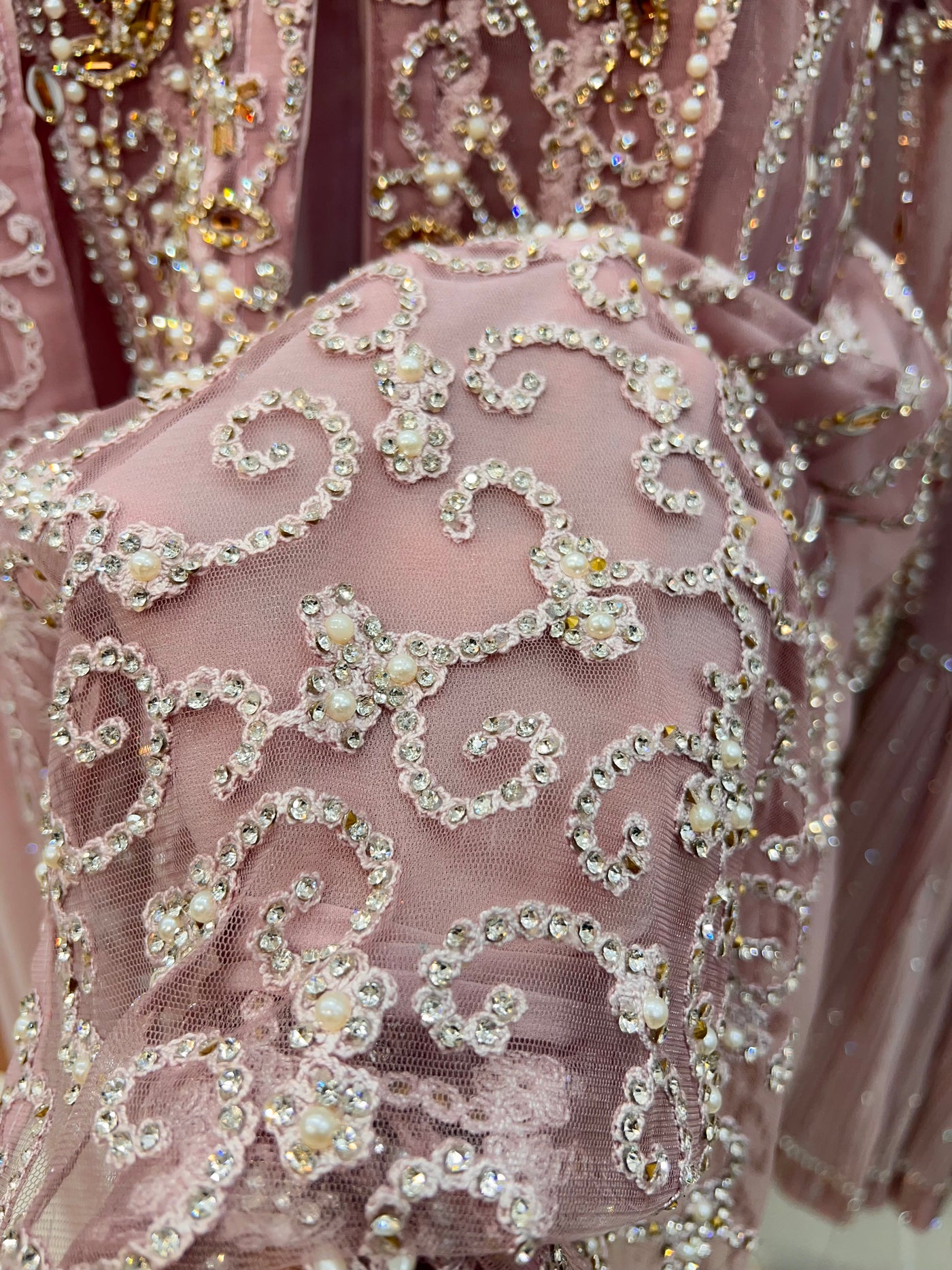 Exclusive wedding dress 10002