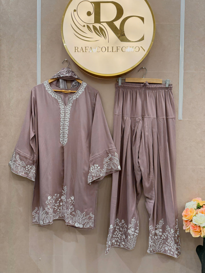 Embroidered Farshi suits