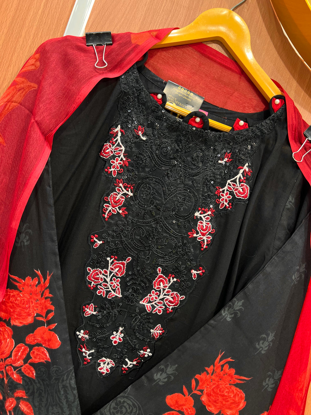 Pakistani formals 2546