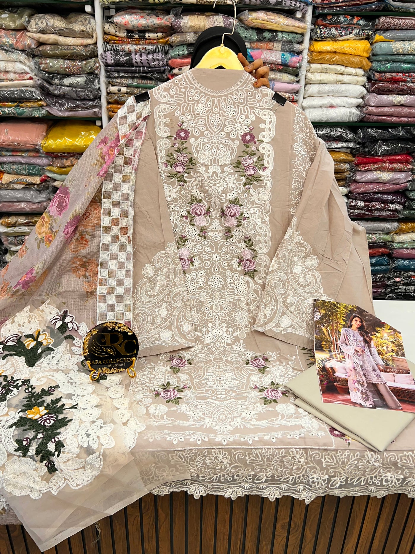 Pakistani unstitch suits 129667