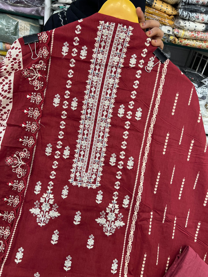 Chikankari Embroided Pakistani suits
129665