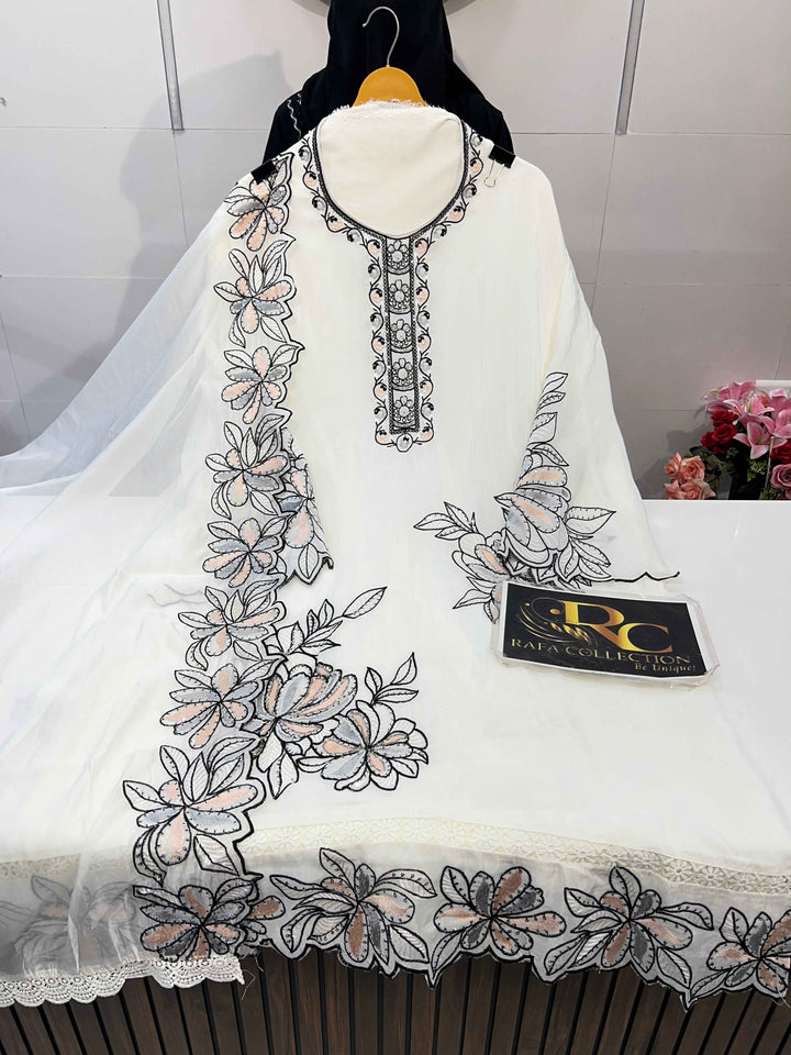 Pakistani Organza suit 5032