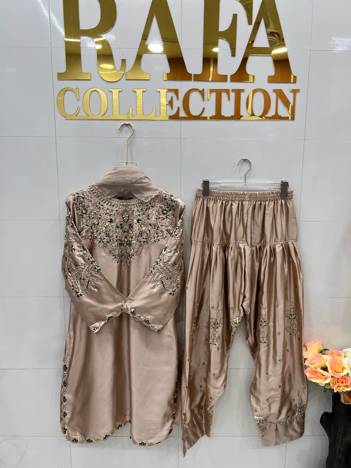 Pakistani Farshi salwar suits