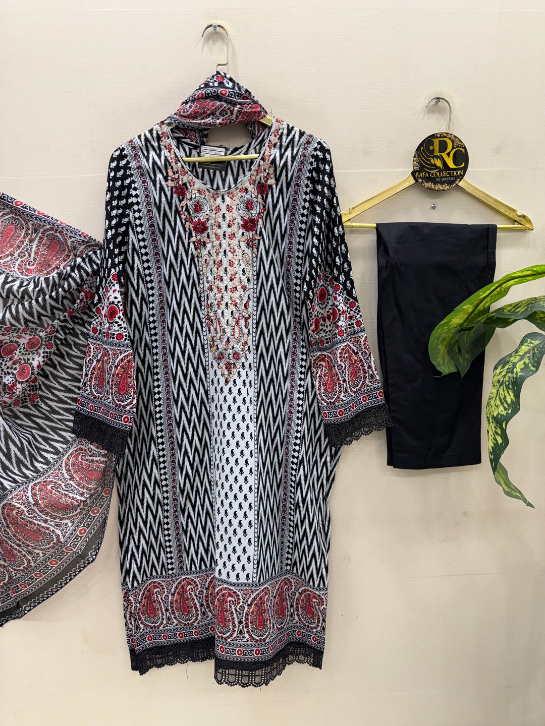The hermitage cotton embroided suits