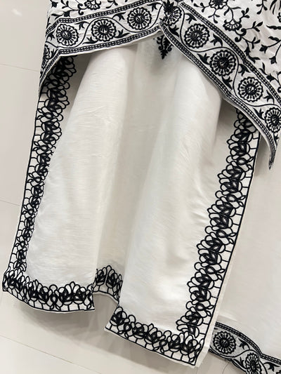 RC’s Luxe Designer Wear
 2664