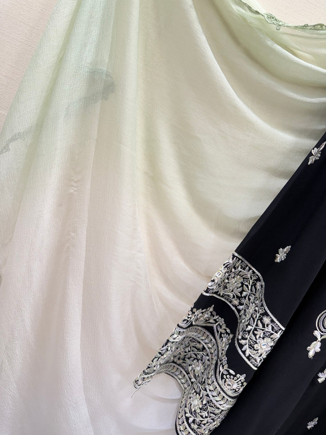 Embroidered Farshi suits 40012