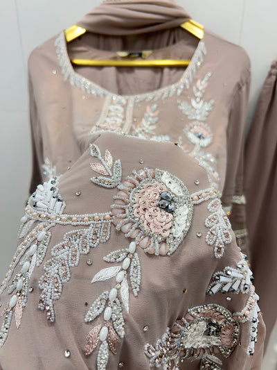 Wedding handwork collection 281012