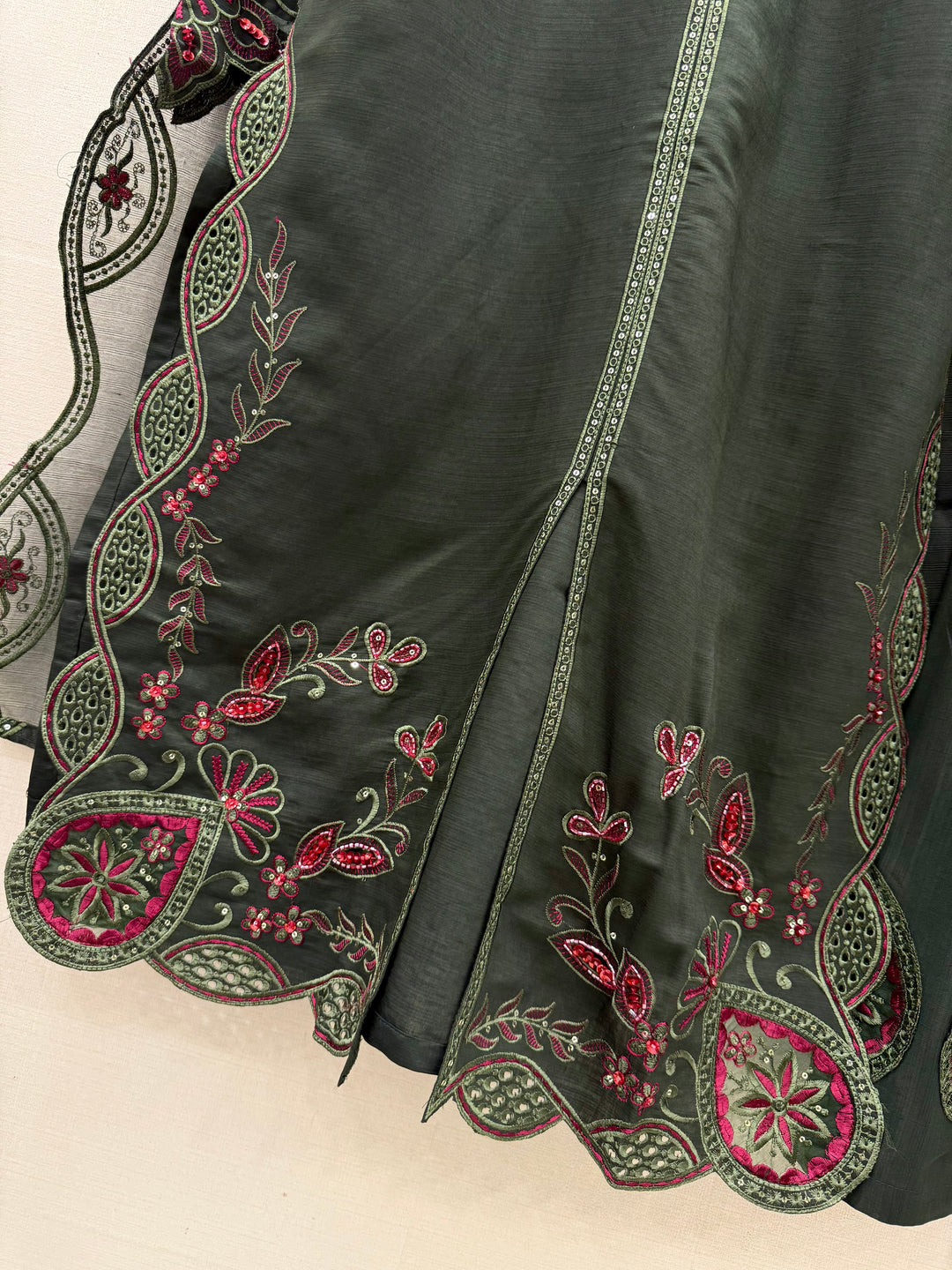 Pakistani Handwork suits
