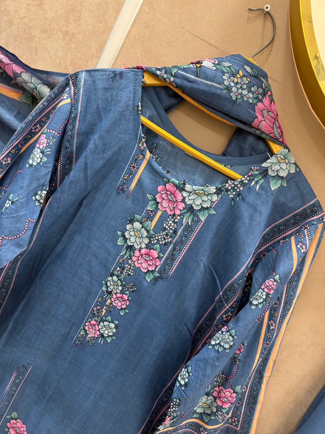 Cotton printed suits